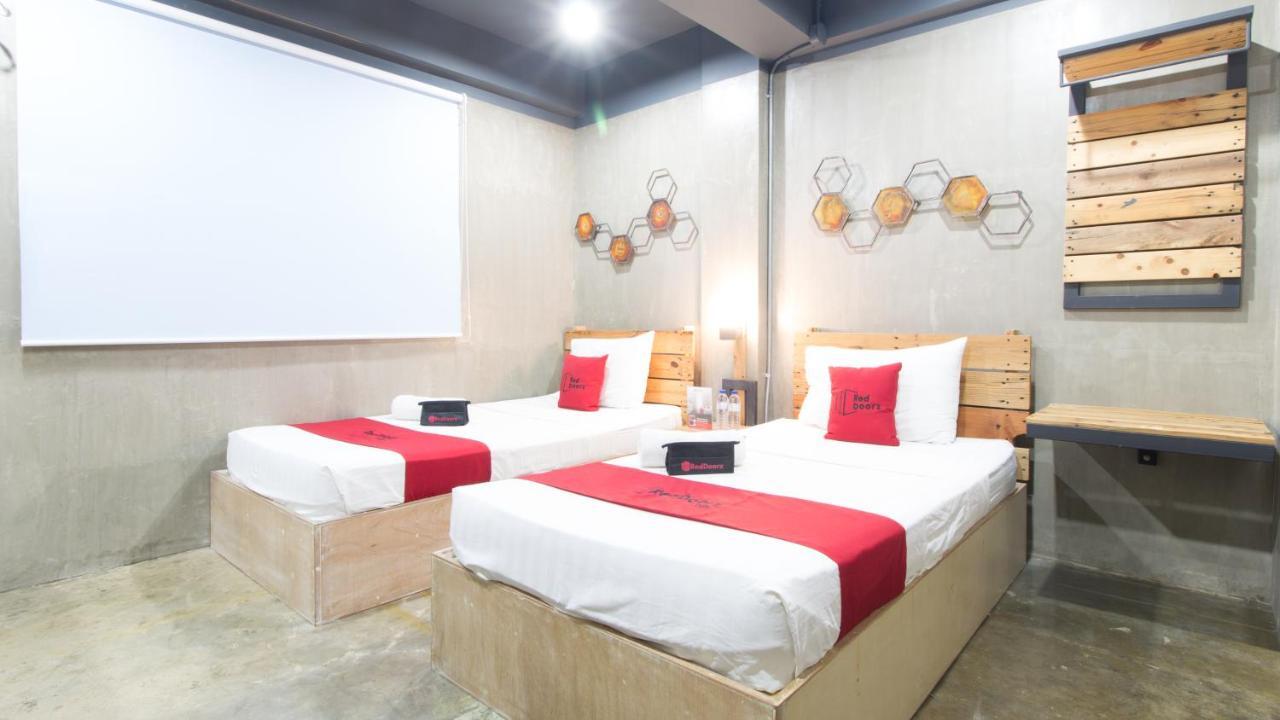Reddoorz Plus @ Taft North Mandurriao Илойло Сити Екстериор снимка