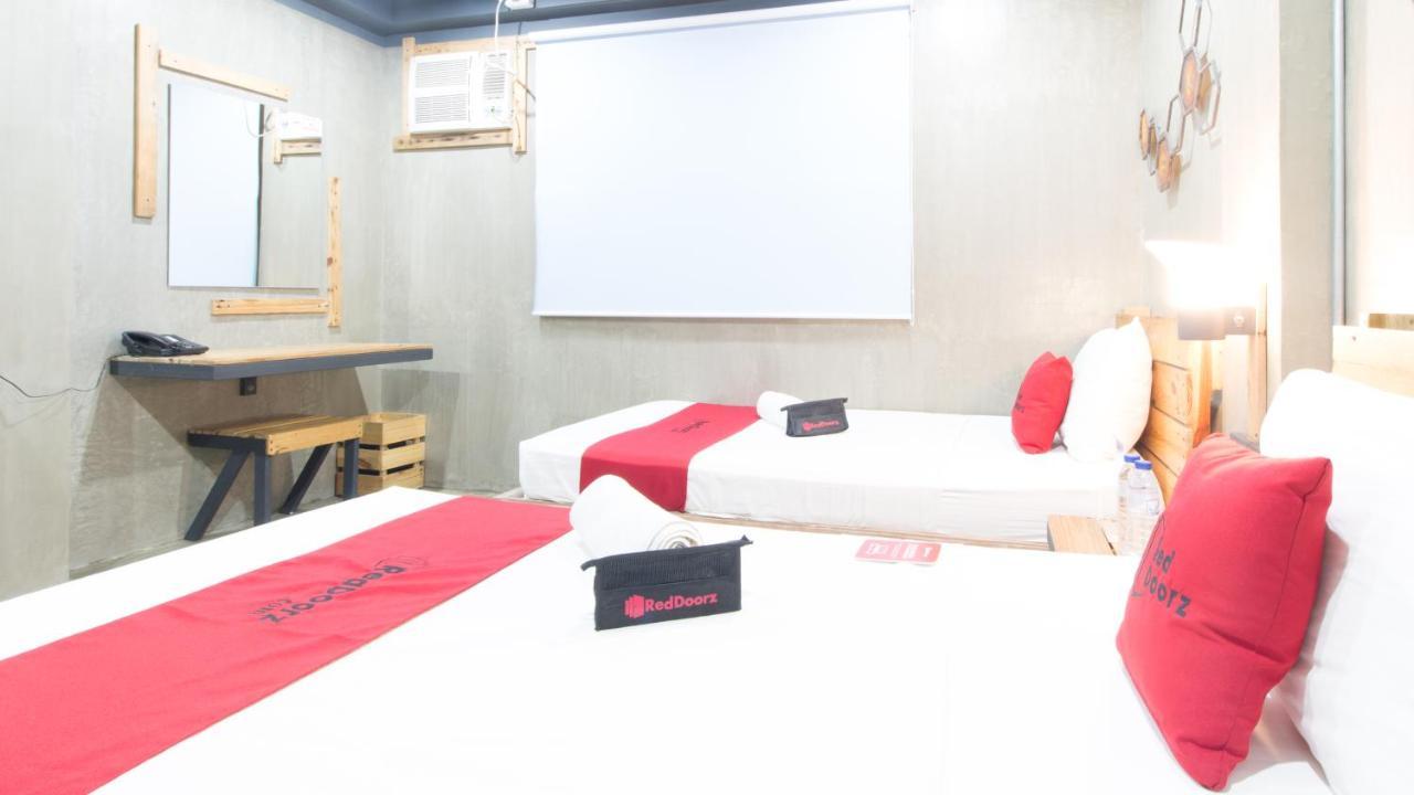 Reddoorz Plus @ Taft North Mandurriao Илойло Сити Екстериор снимка
