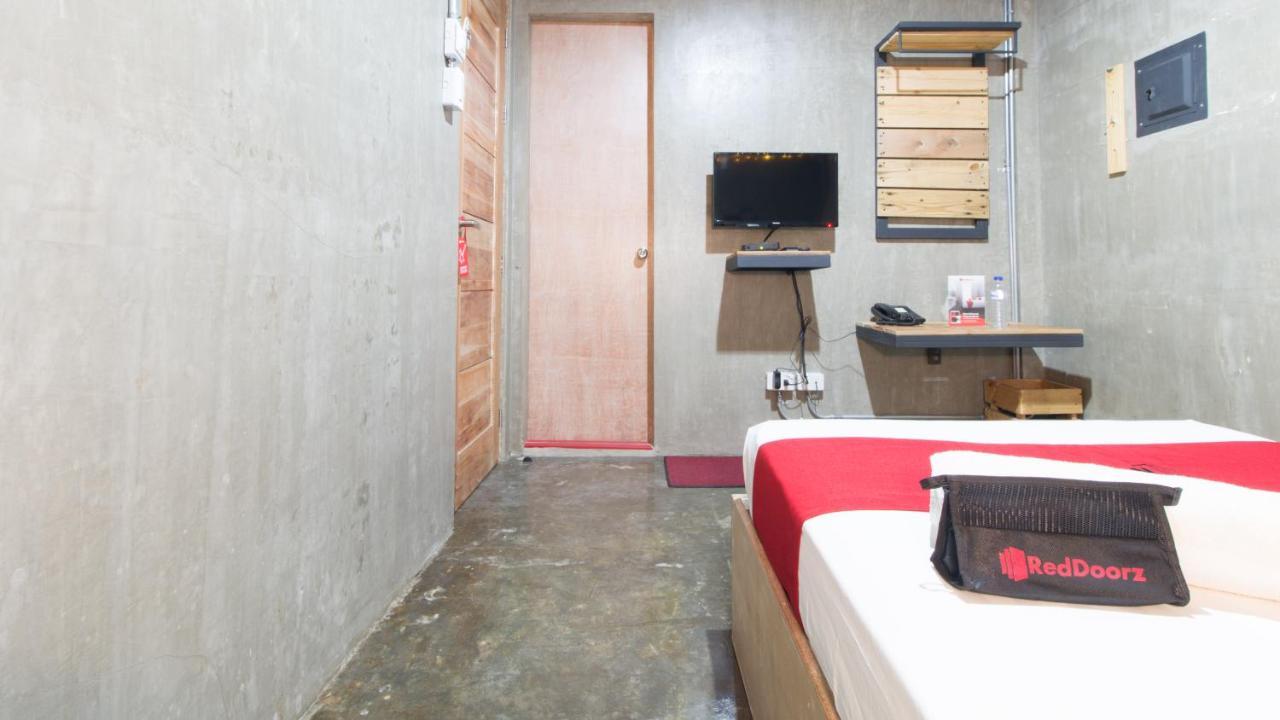 Reddoorz Plus @ Taft North Mandurriao Илойло Сити Екстериор снимка