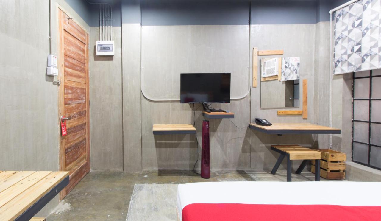 Reddoorz Plus @ Taft North Mandurriao Илойло Сити Екстериор снимка