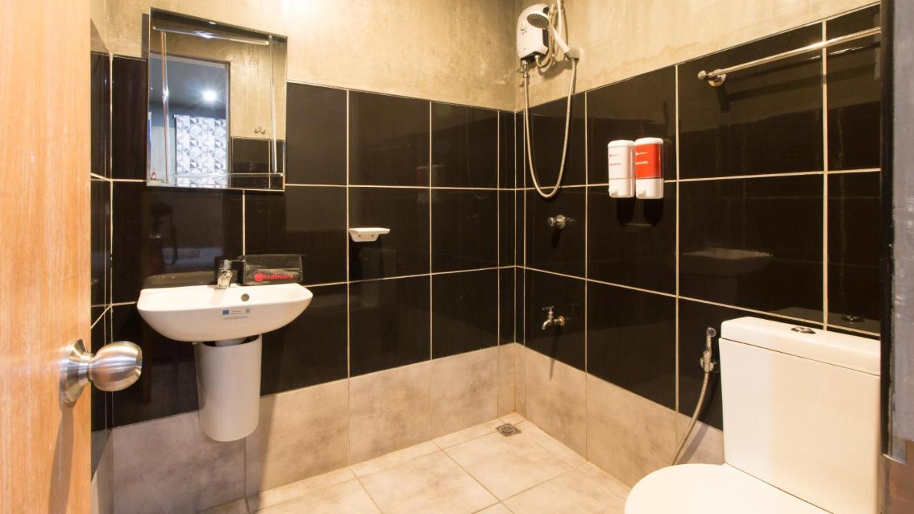 Reddoorz Plus @ Taft North Mandurriao Илойло Сити Екстериор снимка